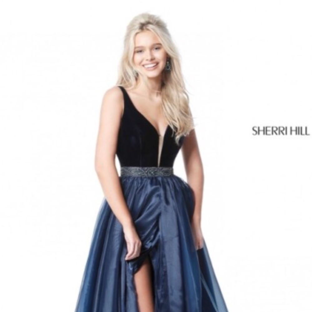 Sherri Hill prom dress